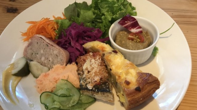 新潟市東区のパン屋さんラ ターブルのカフェでランチ 子供を連れていける雰囲気が人気の秘密 新潟永住計画