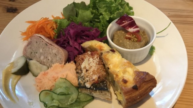 新潟市東区のパン屋さんラ ターブルのカフェでランチ 子供を連れていける雰囲気が人気の秘密 新潟永住計画 新潟市東区のパン屋さんラ ターブルのカフェでランチ 子供を連れていける雰囲気が人気の秘密 新潟永住計画
